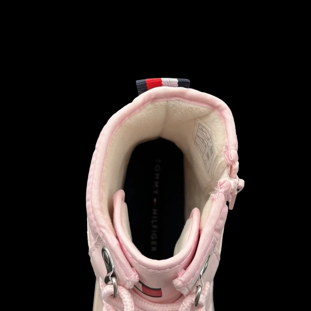 Tommy Hilfiger‎ Youth Girls Winter Duck Boot Size 5 Light Pink Lined Cozy &Warm